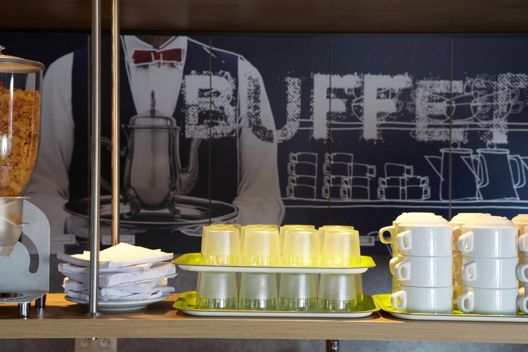 Ibis Budget Pontarlier Luaran gambar